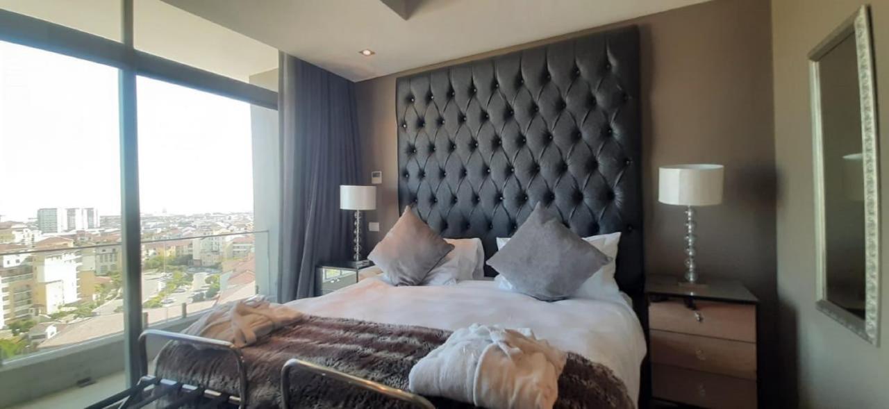 The Residences At Crystal Towers Aparthotel Cape Town