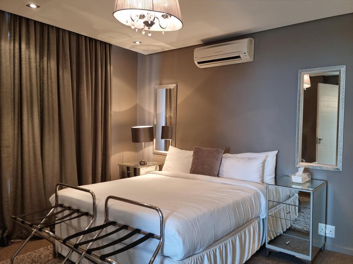 The Residences At Crystal Towers 4*