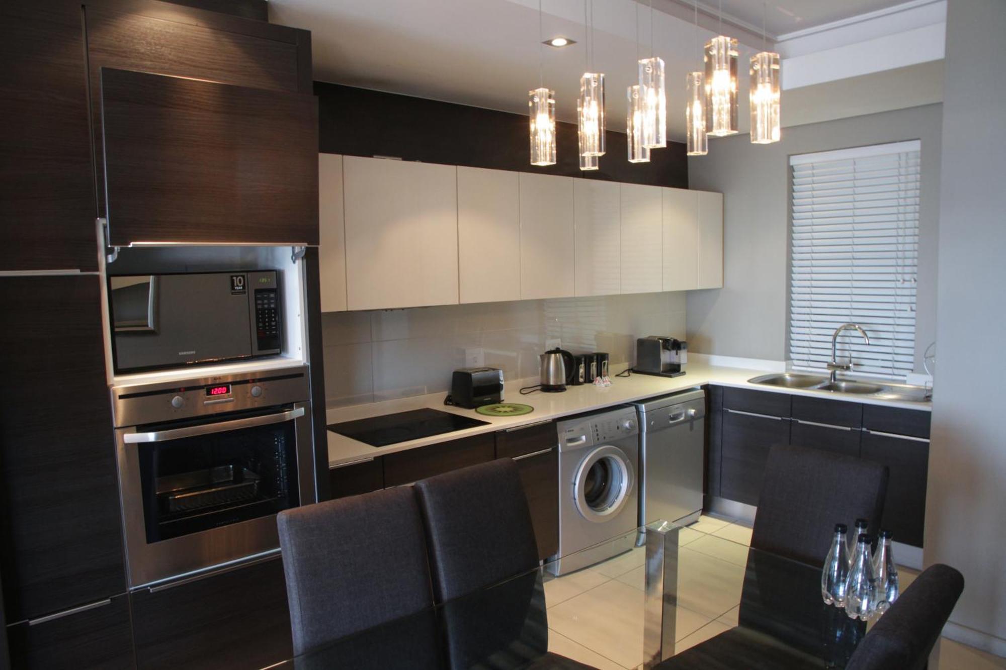 Aparthotel The Residences At Crystal Towers Cape Town